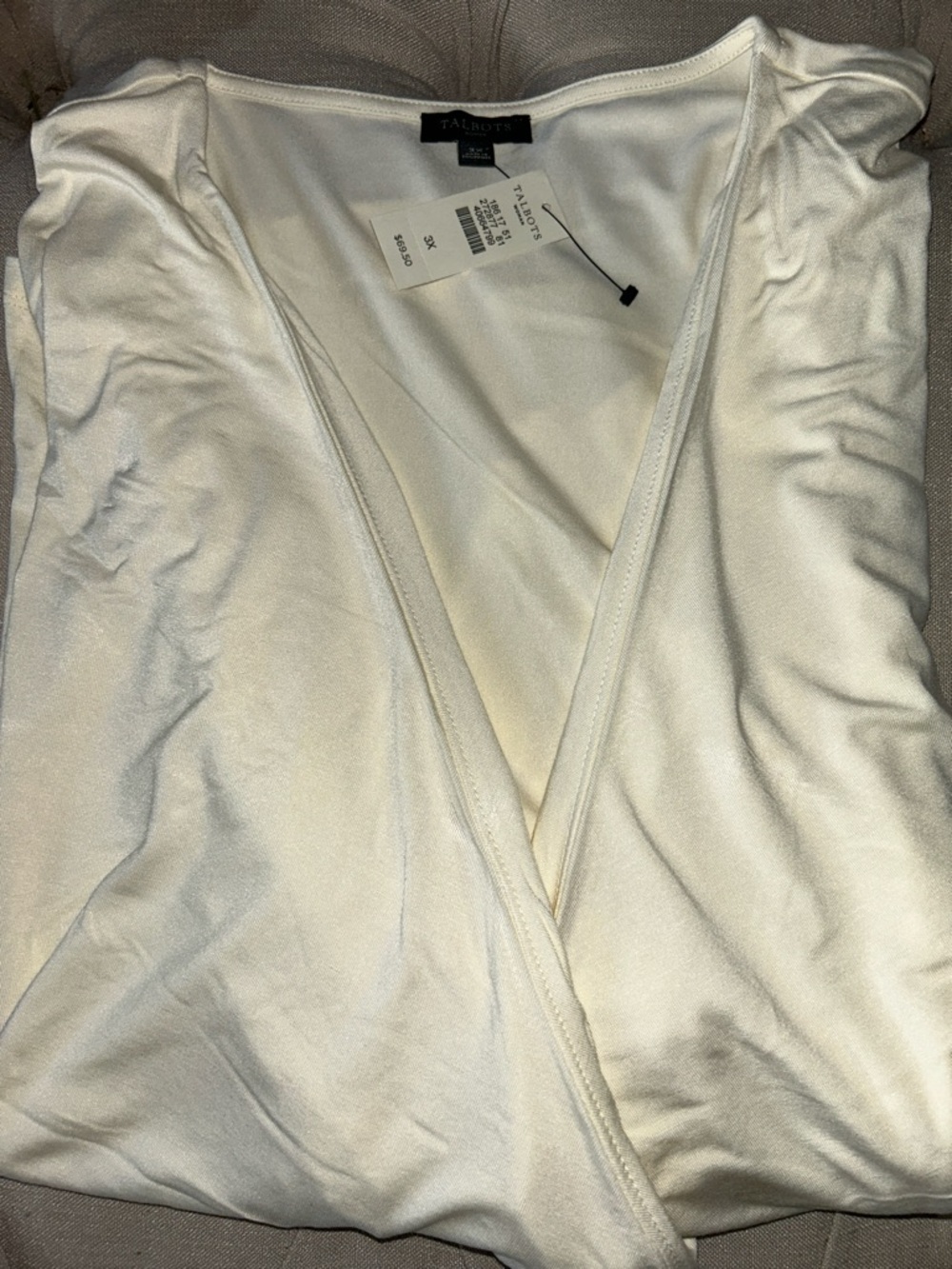 Talbots women’s plus size 3/4 length sleeve top.